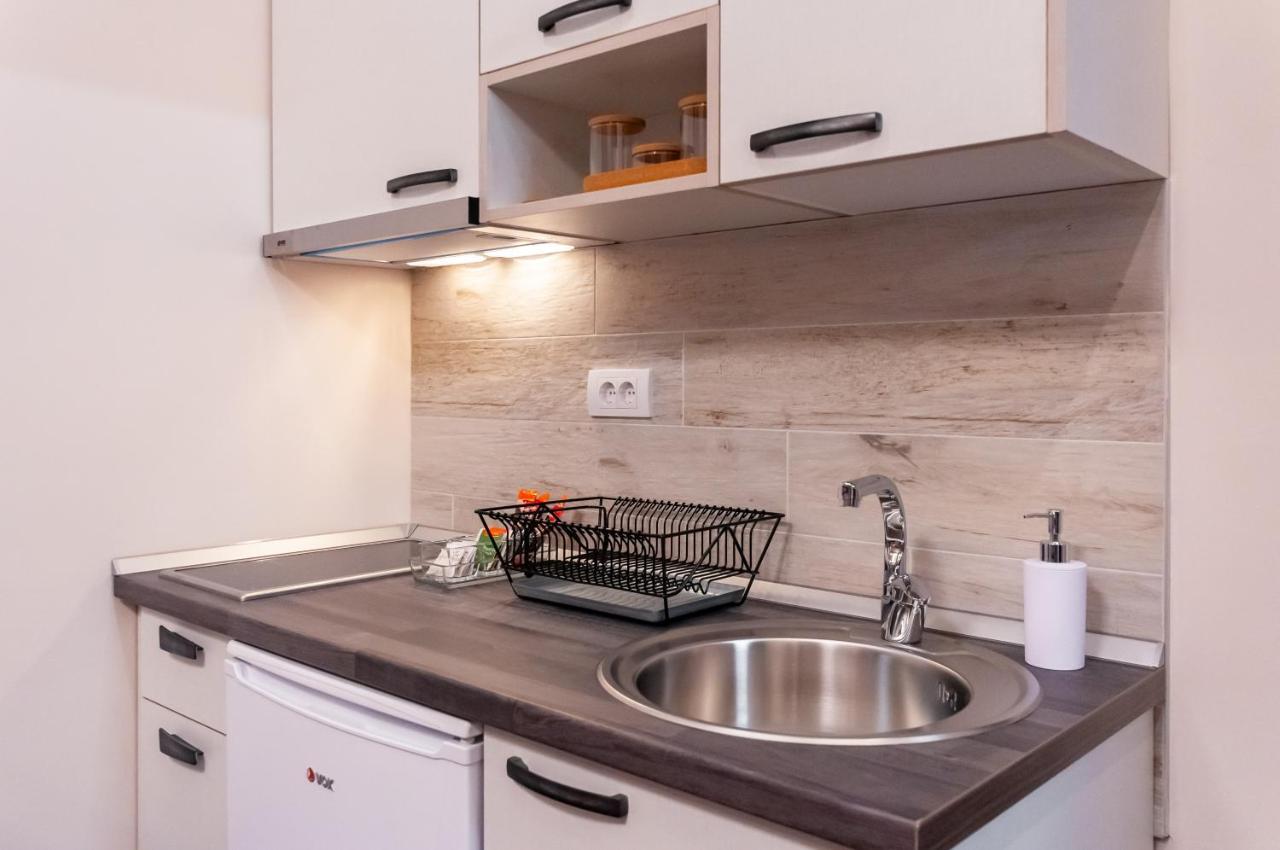 Mala Sava Apartmani Belgrado Esterno foto