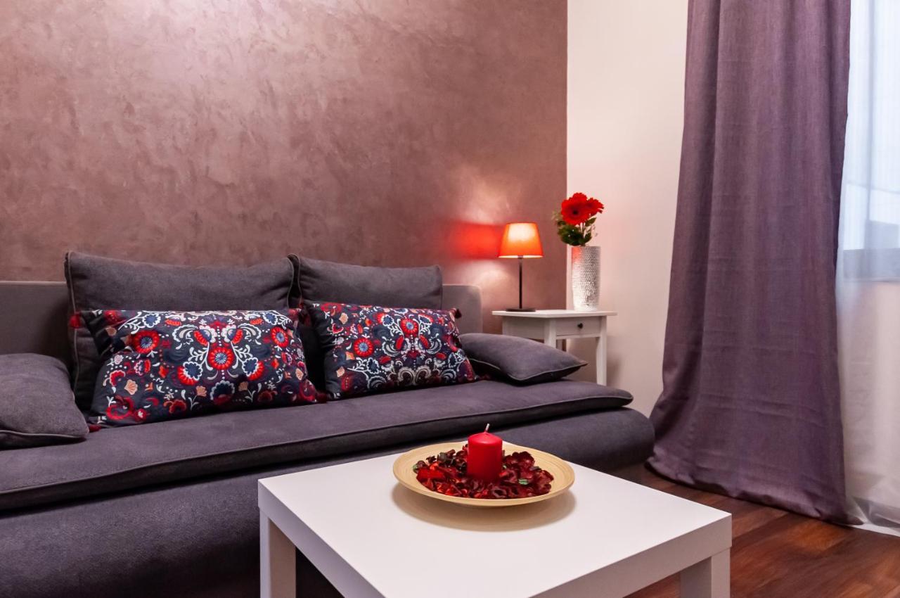 Mala Sava Apartmani Belgrado Esterno foto