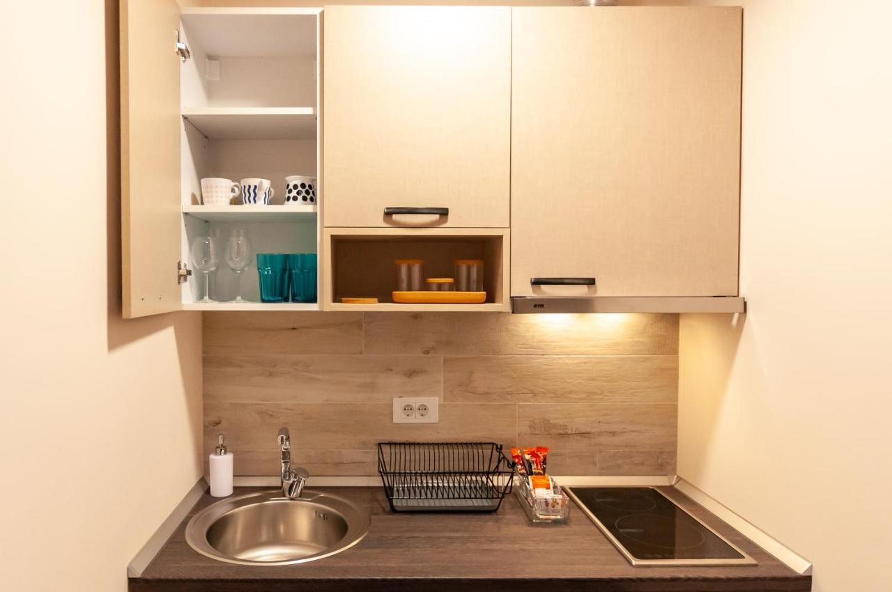 Mala Sava Apartmani Belgrado Esterno foto