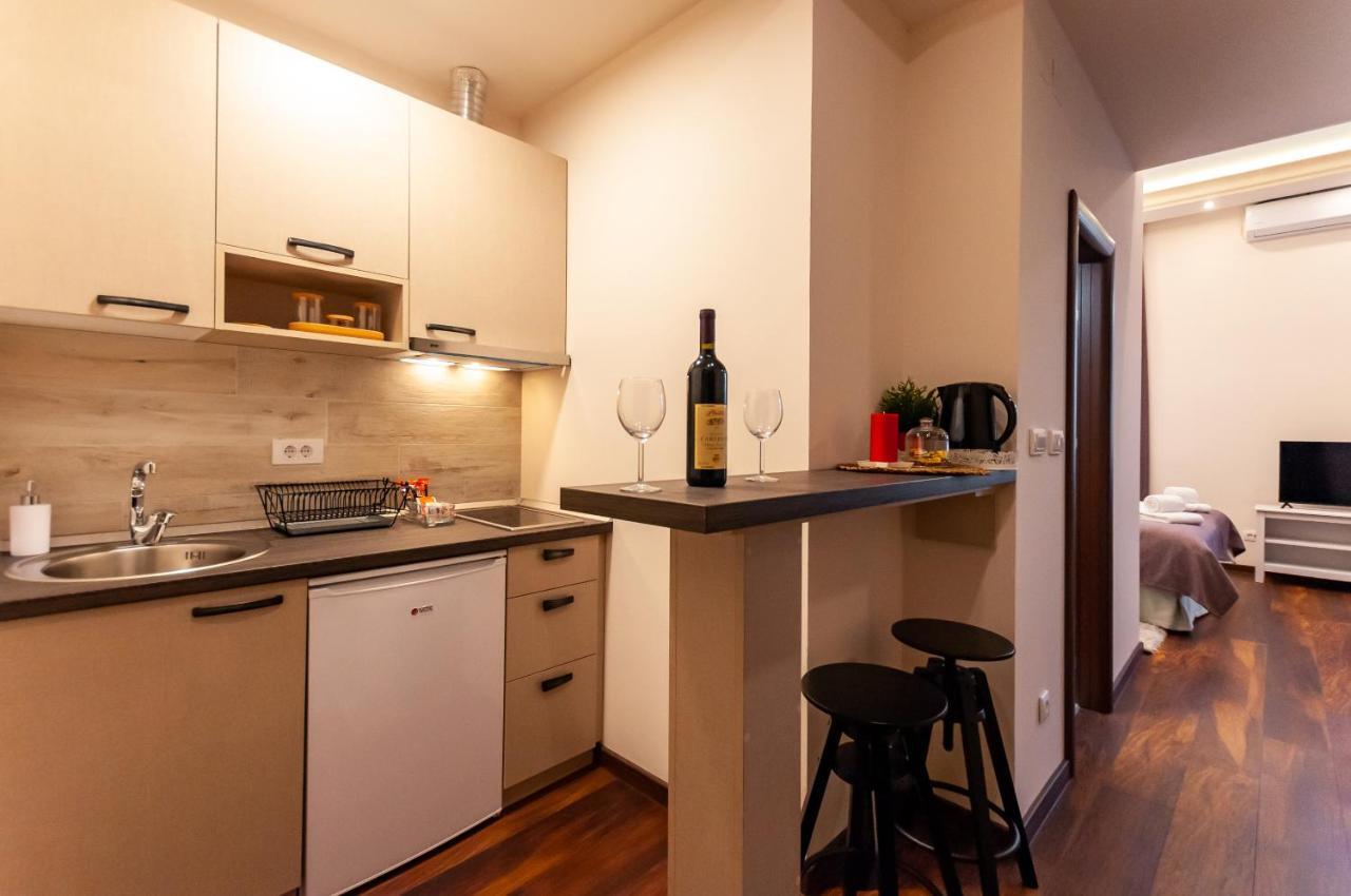 Mala Sava Apartmani Belgrado Esterno foto
